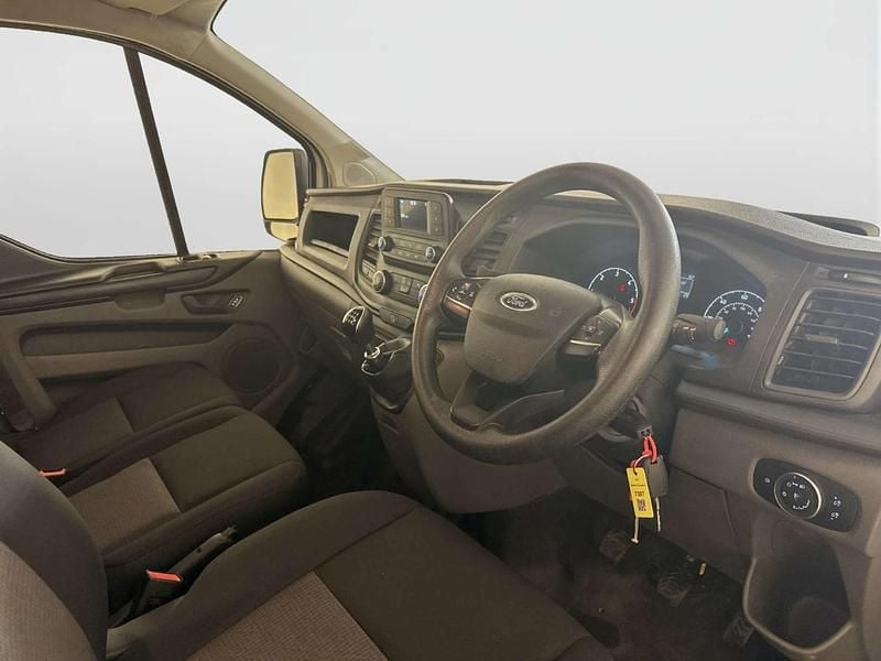 Used Ford Transit Custom S 2022 White Van