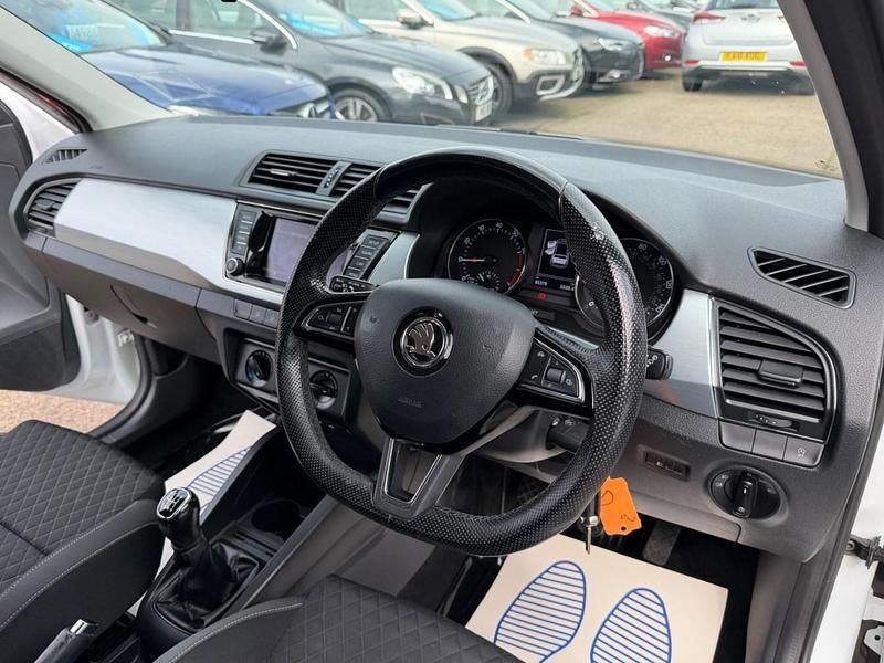 Used Skoda Fabia 110 HP (80 kW) 2018 White Hatchback