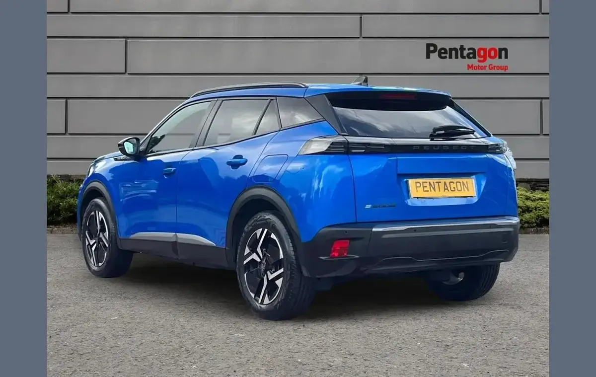Used Peugeot e-2008 Allure 100 kW (136 HP) 2025 Blue SUV