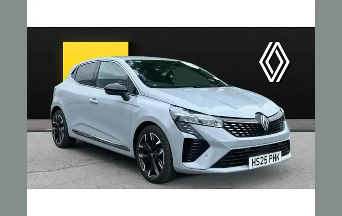 Used Renault Clio Techno 90 HP (66 kW) 2025 Hatchback