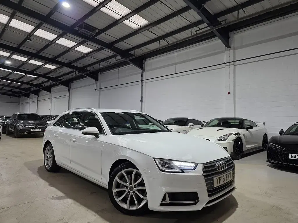 Begagnad Audi A4 Sport 245 HK (180 kW) 2019 Vit Kombi