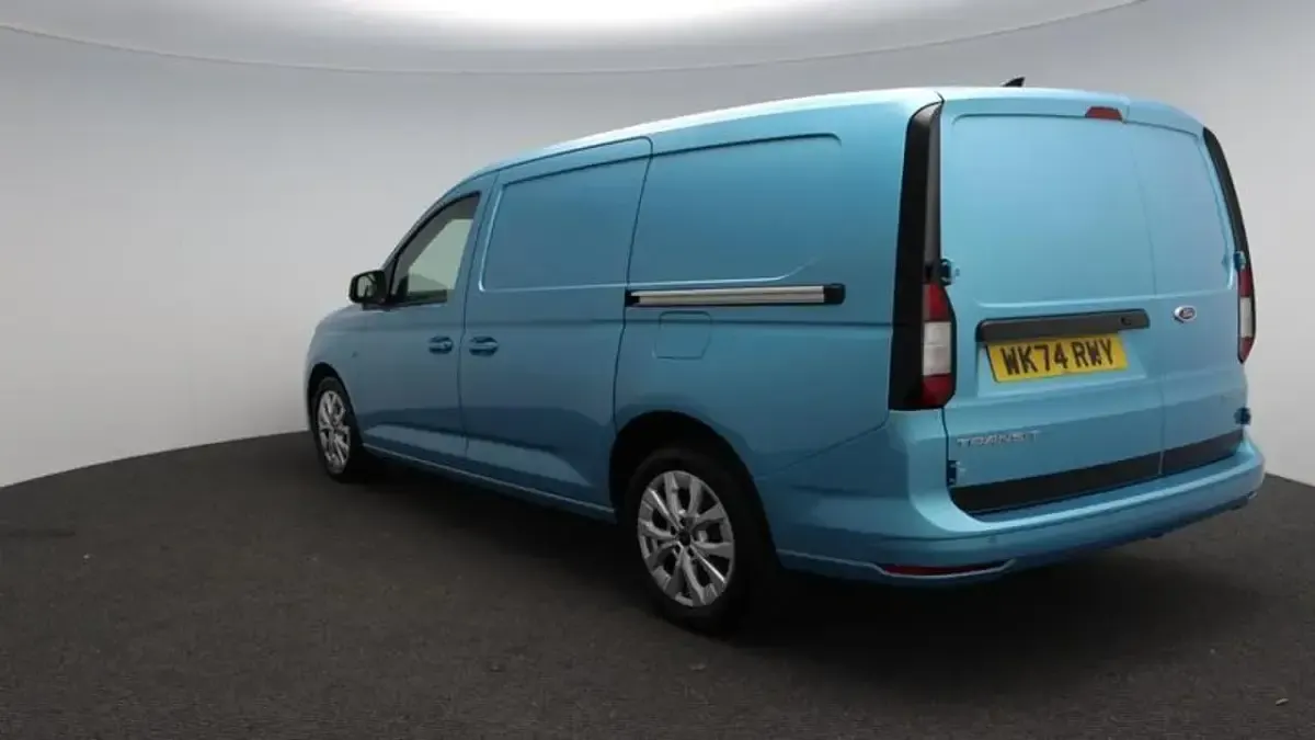 Used Ford Transit Connect 101 HP (74 kW) 2024 Blue MPV