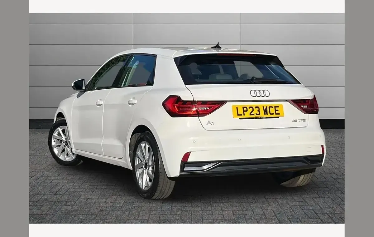 Used Audi A1 Sport 95 HP (69 kW) 2023 White SUV
