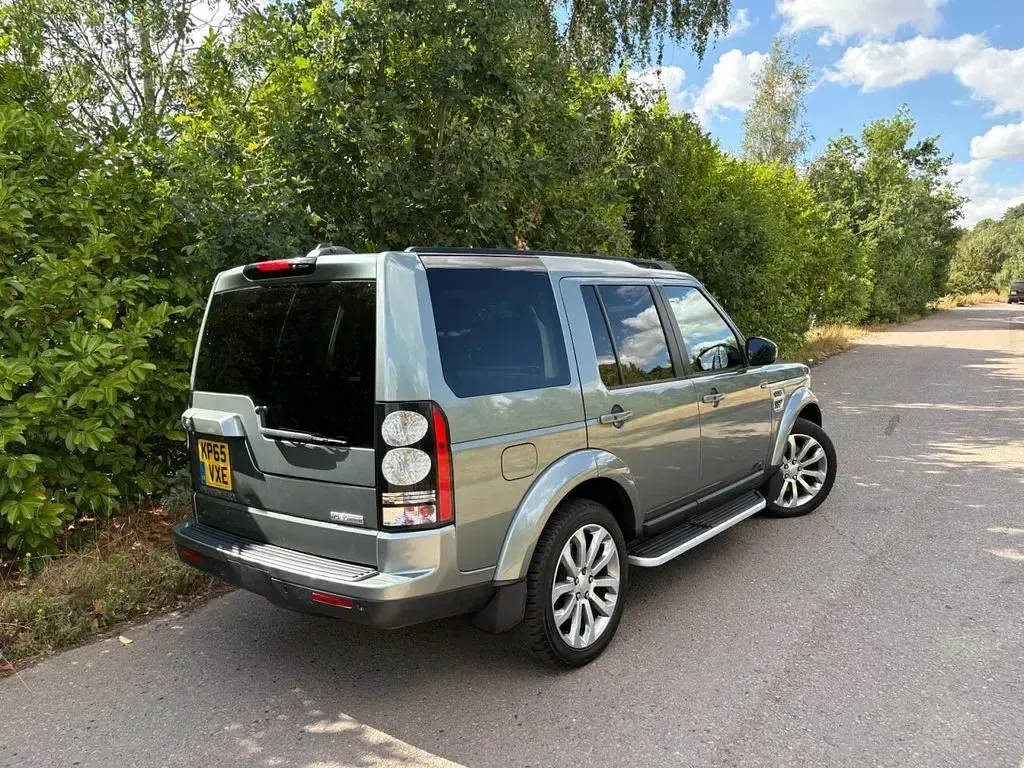 Used Land Rover Discovery HSE Luxury 256 HP (188 kW) 2015 Grey SUV