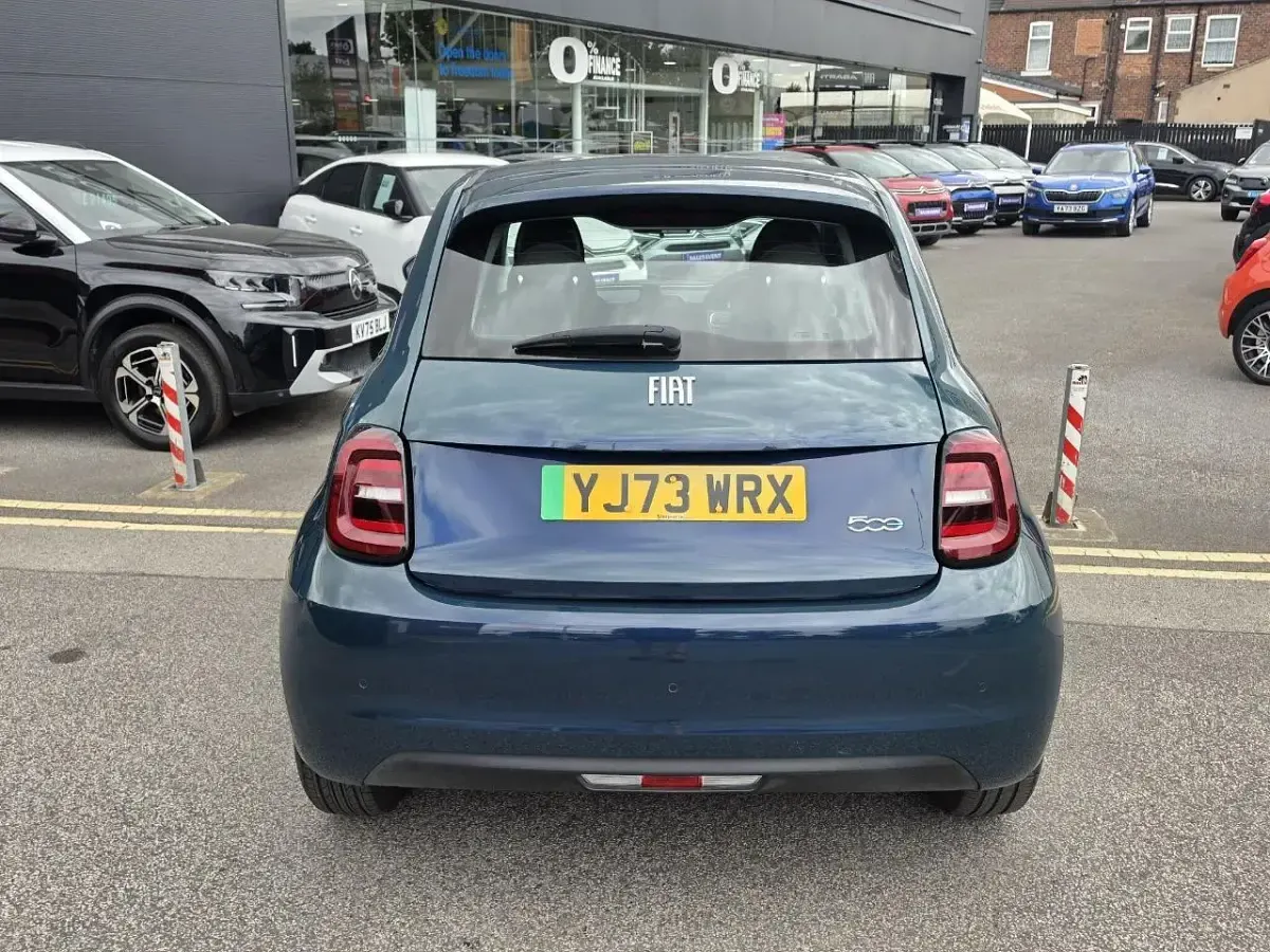 Used Fiat 500e Action 69 kW (94 HP) 2023 Green Hatchback