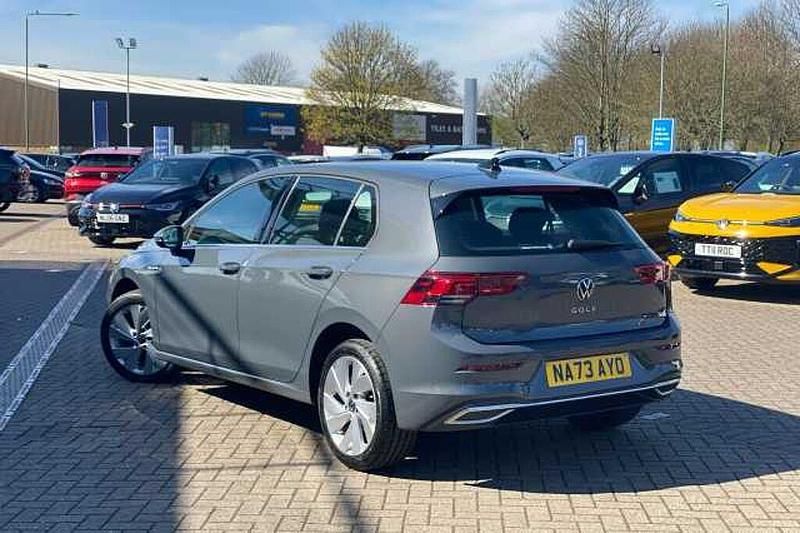 Used VW Golf VIII 130 HP (95 kW) 2023