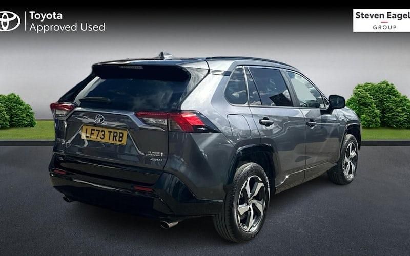 Used Toyota RAV4 Design 306 HP (225 kW) 2026 SUV