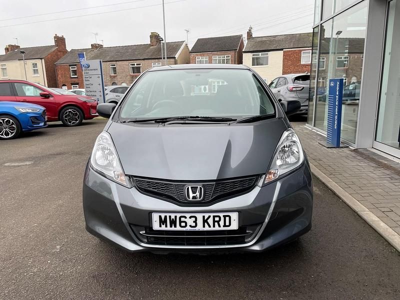 Used Honda Jazz S 90 HP (66 kW) 2013 Grey Hatchback
