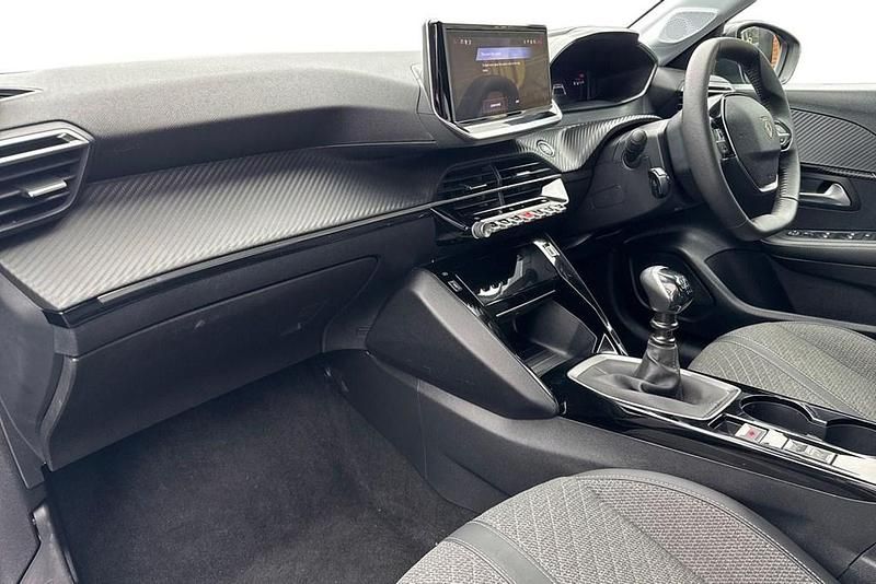 Used Peugeot 208 Allure 100 HP (73 kW) 2025 Grey Hatchback