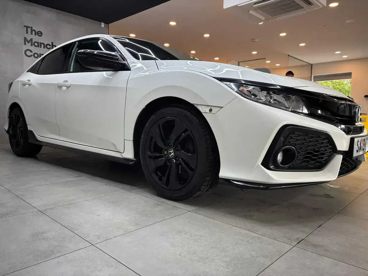 Used Honda Civic Sport 126 HP (92 kW) 2019 White Hatchback