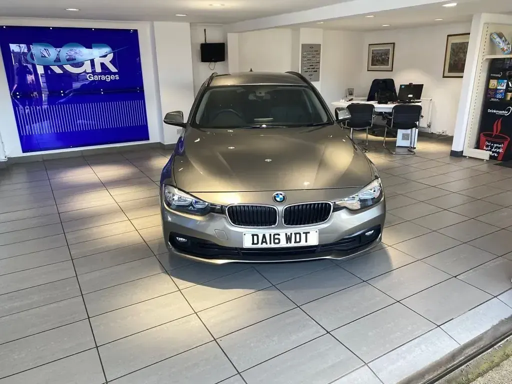 Used BMW 320 Efficient Dynamics 163 HP (119 kW) 2016 Silver Estate
