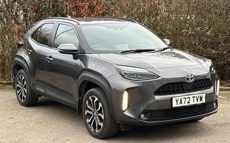 Used Toyota Yaris Hybrid Design 116 HP (85 kW) 2026 Estate