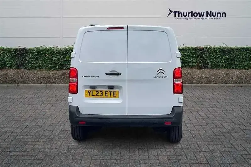 Używany Citroën Dispatch 2023 Biały Minivan