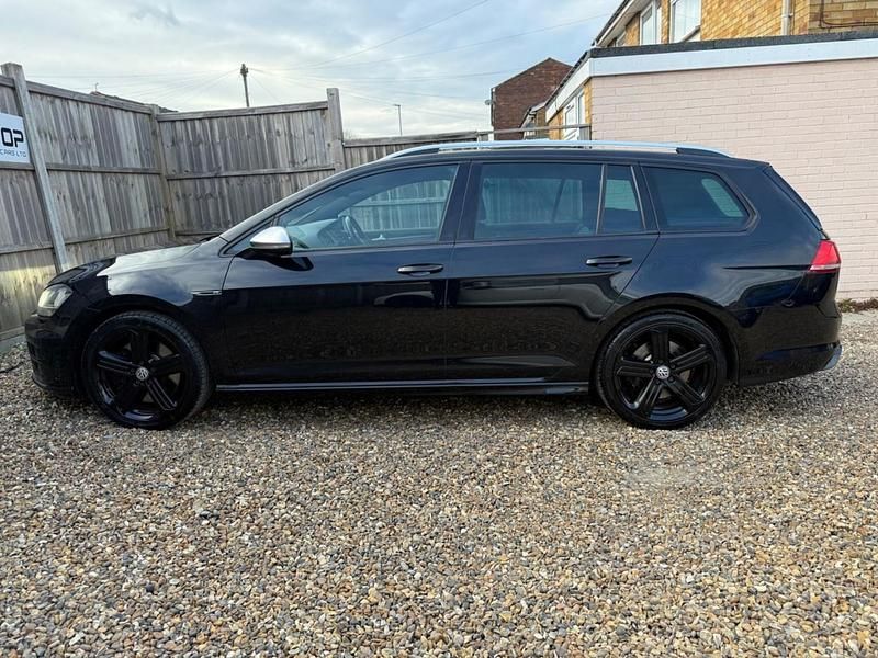 Begagnad VW Golf VII R 2016 Svart Kombi