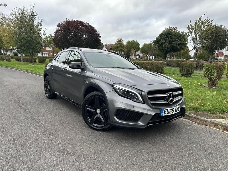 Grey Used 2015 Mercedes GLA200 AMG line SUV | £9,225 (Good price) - Image 1/4