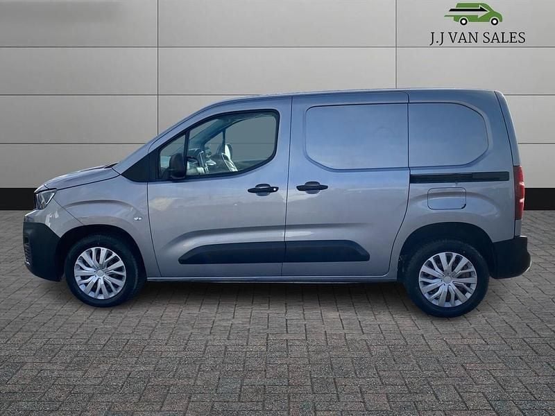 Used Peugeot Partner 2019 Grey MPV