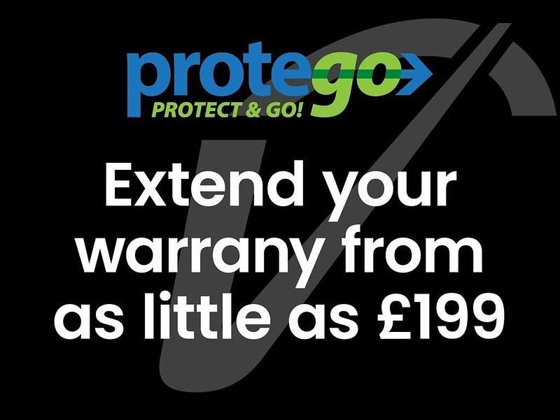 Used Vauxhall Astra Design Edition 110 HP (80 kW) 2017 White Hatchback