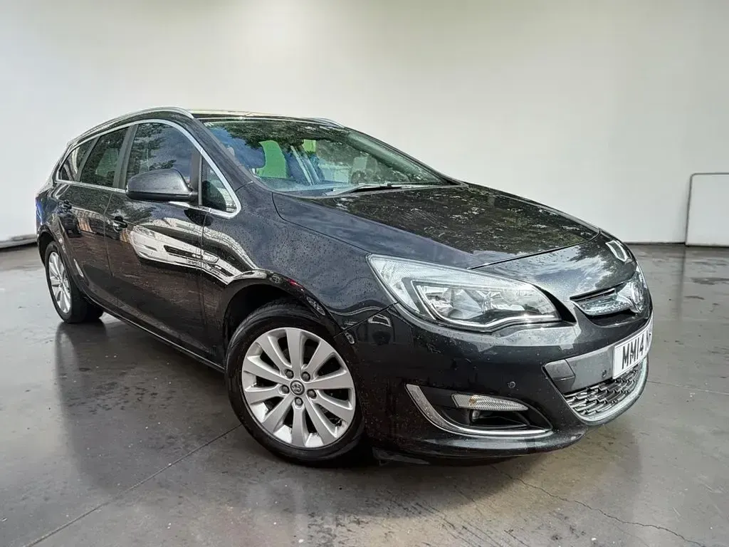 Used Vauxhall Astra Elite 165 HP (121 kW) 2014 Black Estate