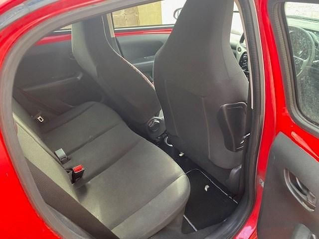 Used Citroën C1 Feel 82 HP (60 kW) 2015 Red Hatchback