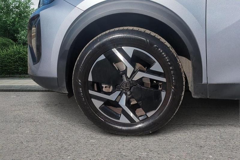 Used Peugeot 2008 Allure 129 HP (94 kW) 2025 Grey SUV