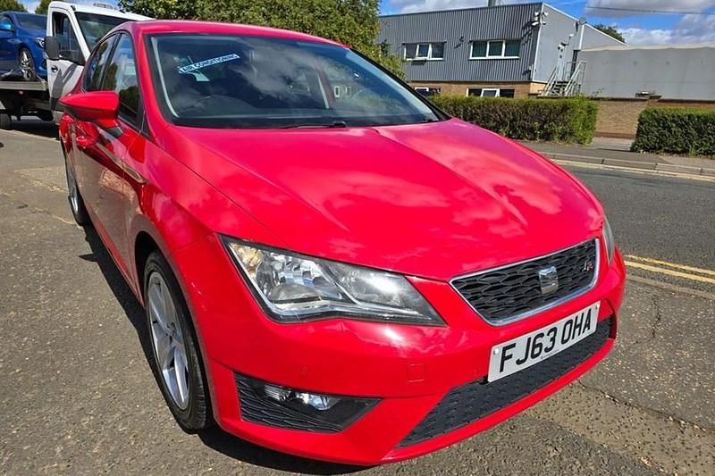 Used Seat Leon FR 150 HP (110 kW) 2013 Red Hatchback