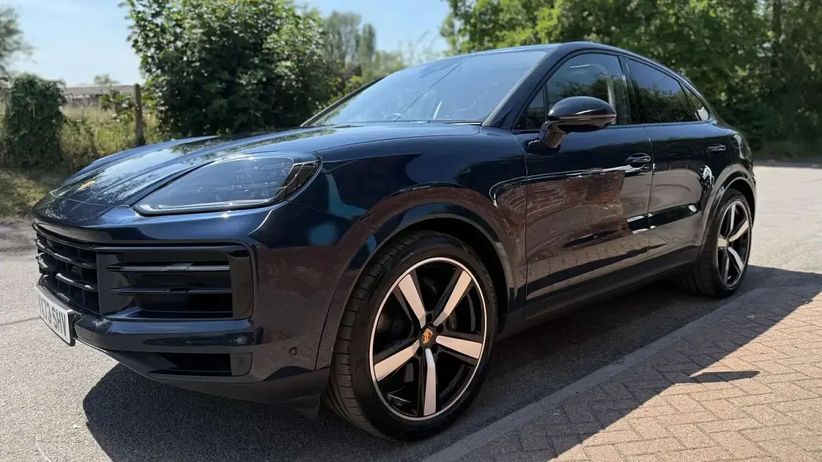Used Porsche Cayenne 2023 Blue SUV
