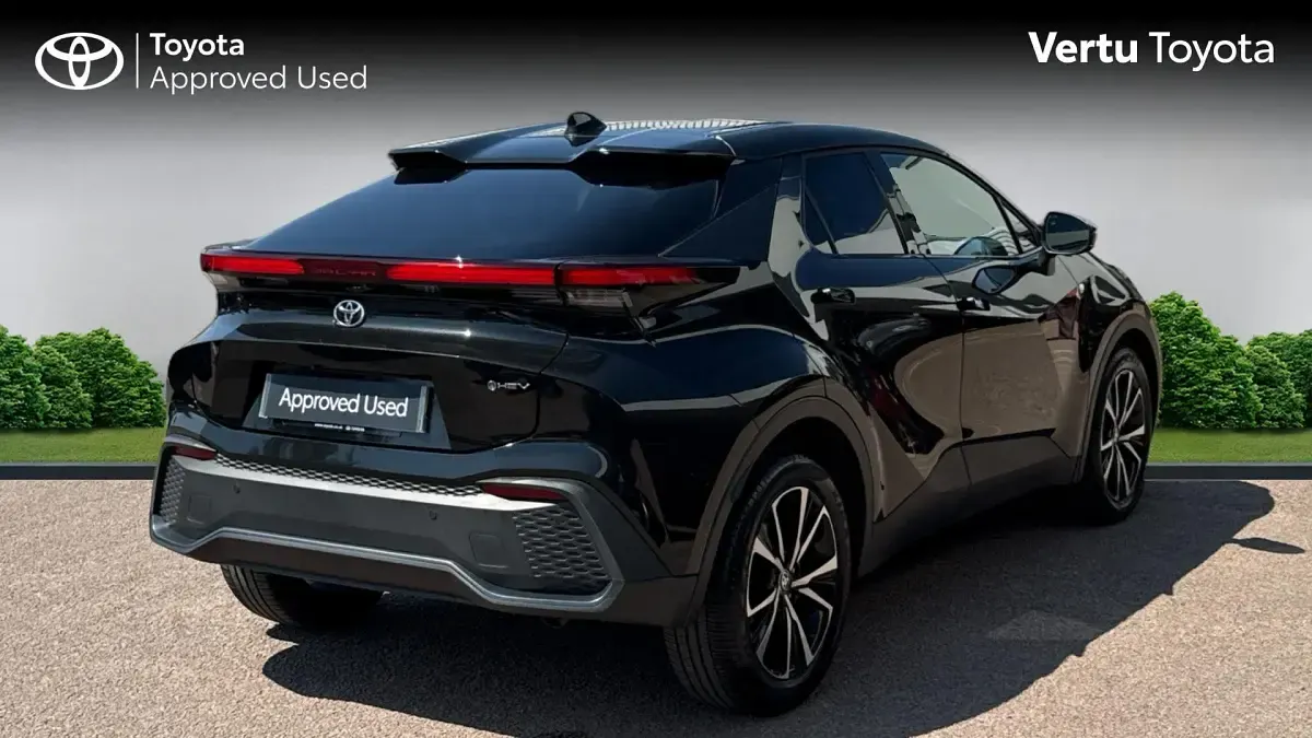 Used Toyota C-HR Design 140 HP (102 kW) 2025 Black SUV