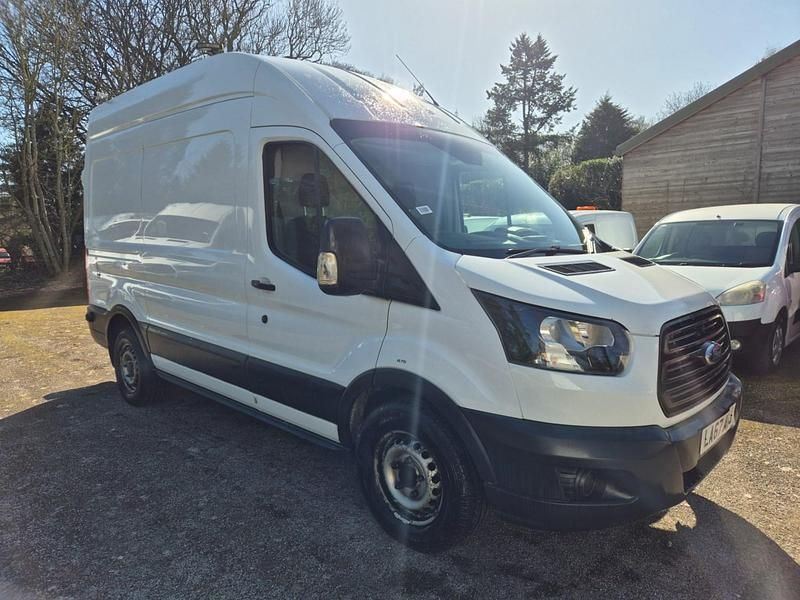 Usado Ford Transit 130 HP (95 kW) 2018 Branco Monovolume