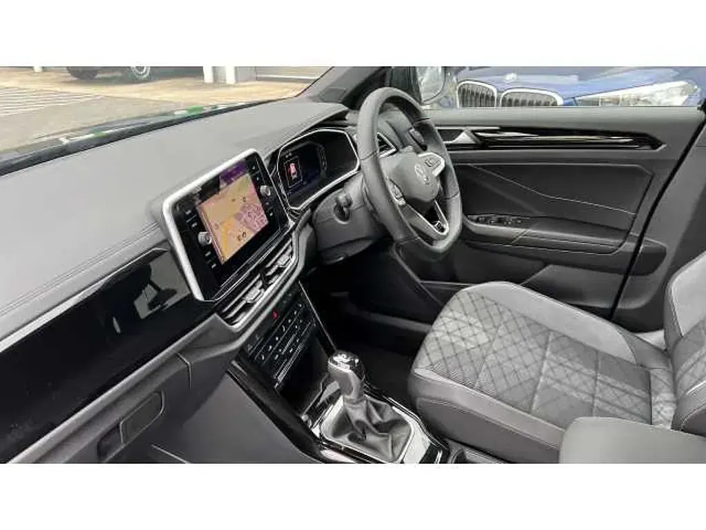Begagnad VW T-Roc 150 HK (110 kW) 2025 SUV