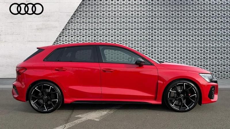 Used Audi RS3 Comfort 400 HP (294 kW) 2022 Red Sedan