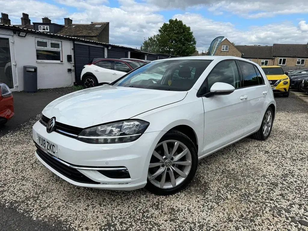 Used VW Golf VII GT 2018 White Hatchback