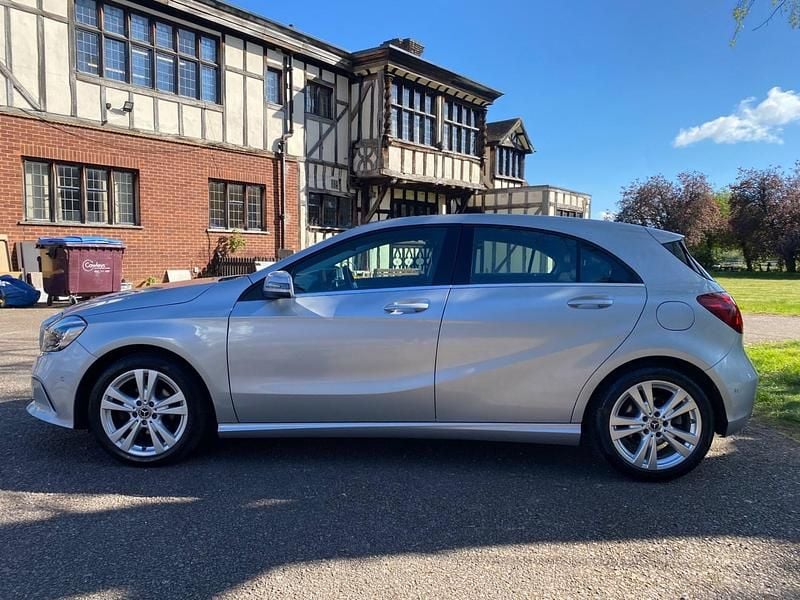 Used Mercedes A180 Premium 109 HP (80 kW) 2017 Silver Hatchback
