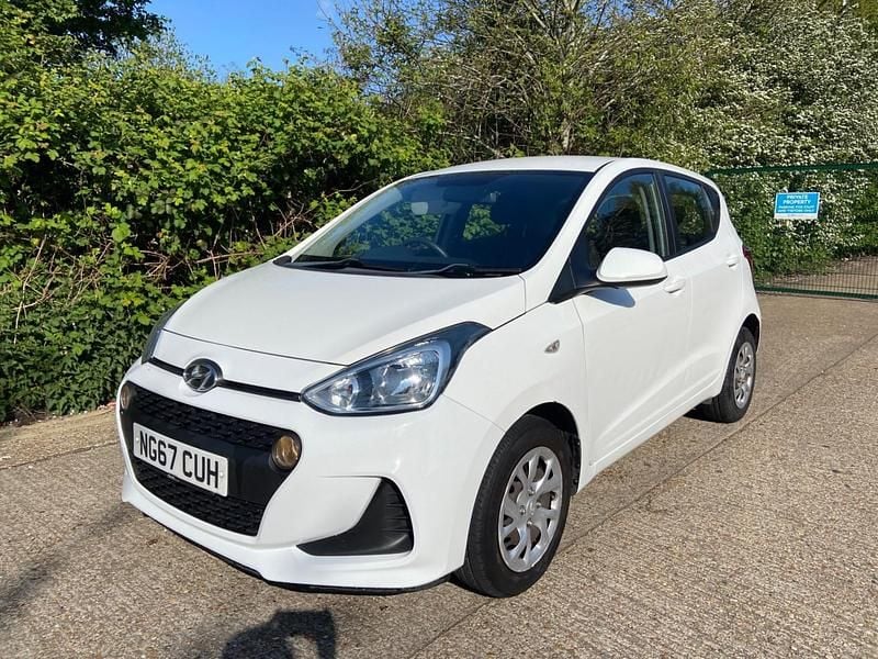 Used Hyundai i10 SE 2018 White Hatchback