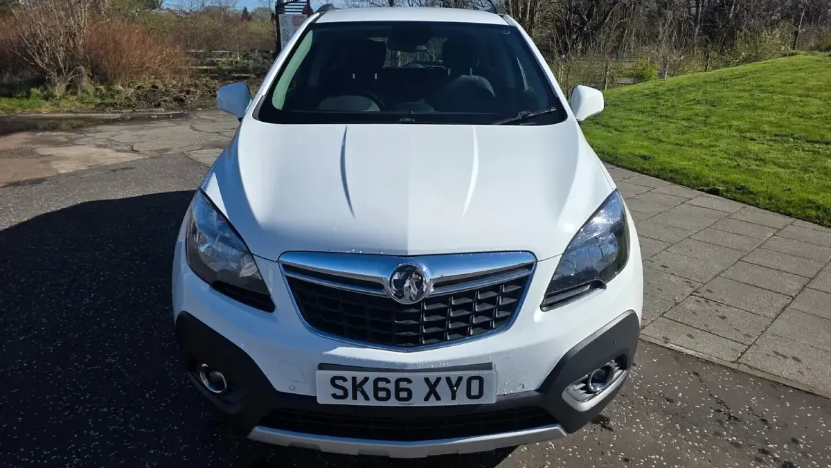 Used Vauxhall Mokka 115 HP (84 kW) 2017 White SUV