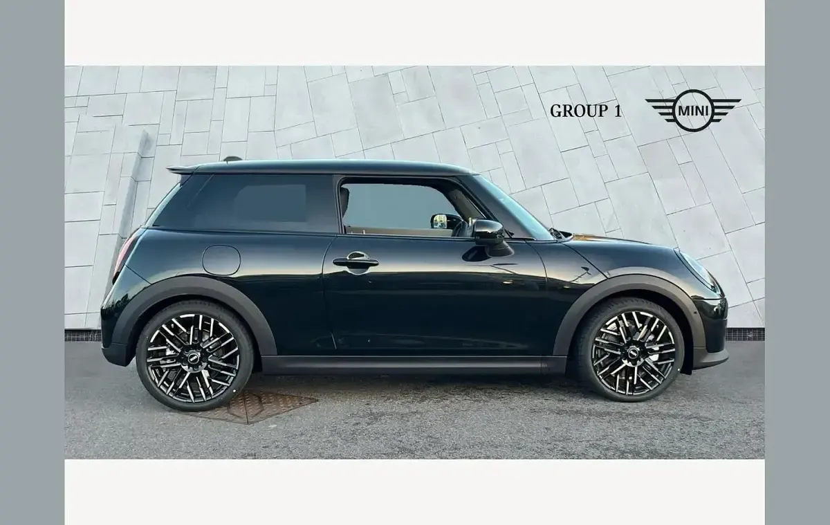 Used Mini Cooper Exclusive 147 kW (200 HP) 2025 Black Hatchback