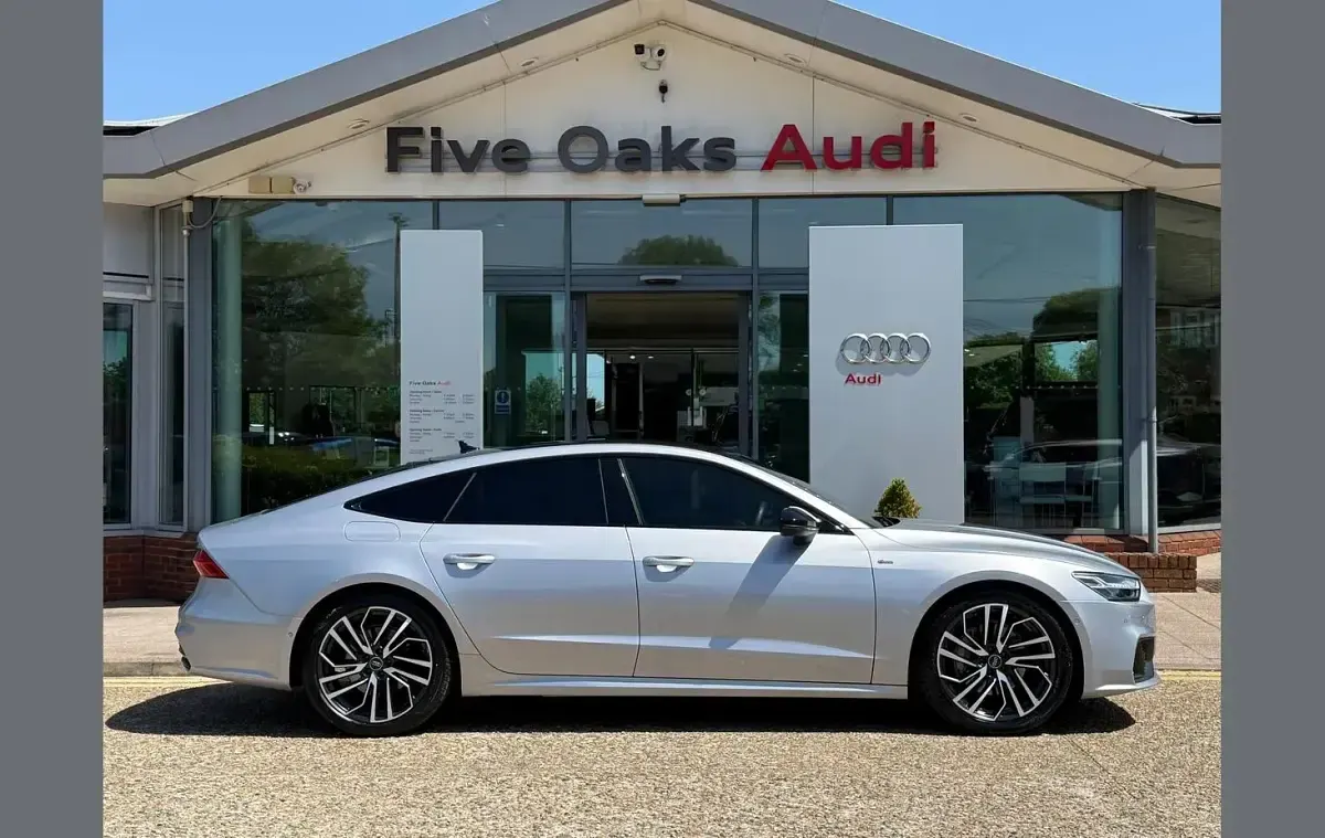 Used Audi A7 Black Edition 261 HP (191 kW) 2023 Silver Sedan
