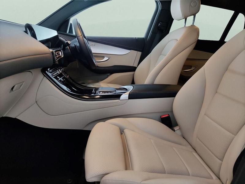 Used Mercedes EQC400 300 kW (408 HP) 2022 White SUV