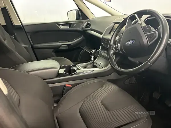 Used Ford S-MAX Zetec 2016 Black MPV