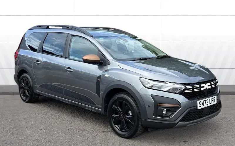 Used Dacia Jogger Extreme 141 HP (103 kW) 2025 MPV