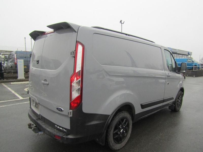 Begagnad Ford Transit Custom 130 HK (95 kW) 2023 Van