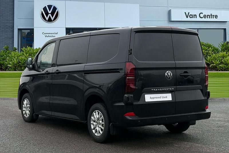 New VW Transporter Pro 2025 Black Van