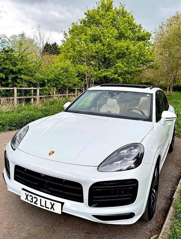 White Used 2019 Porsche Cayenne Turbo SUV | £51,995 (Super price) - Image 1/4