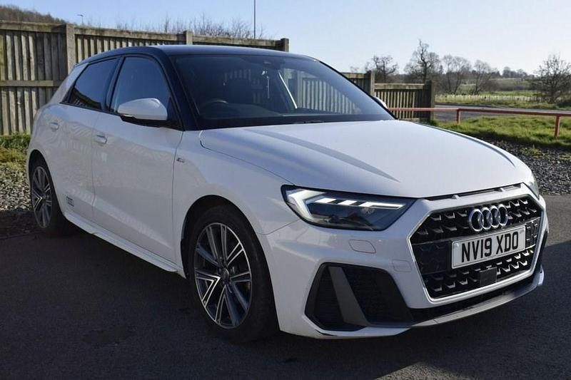 Used Audi A1 Sportback S-Line 116 HP (85 kW) 2019 White Hatchback