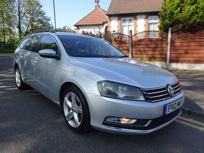 Usado VW Passat SE 2012 Prateado Carrinha