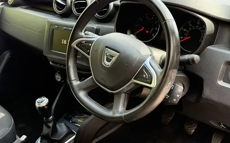 Used Dacia Duster Comfort 101 HP (74 kW) 2020 Orange SUV