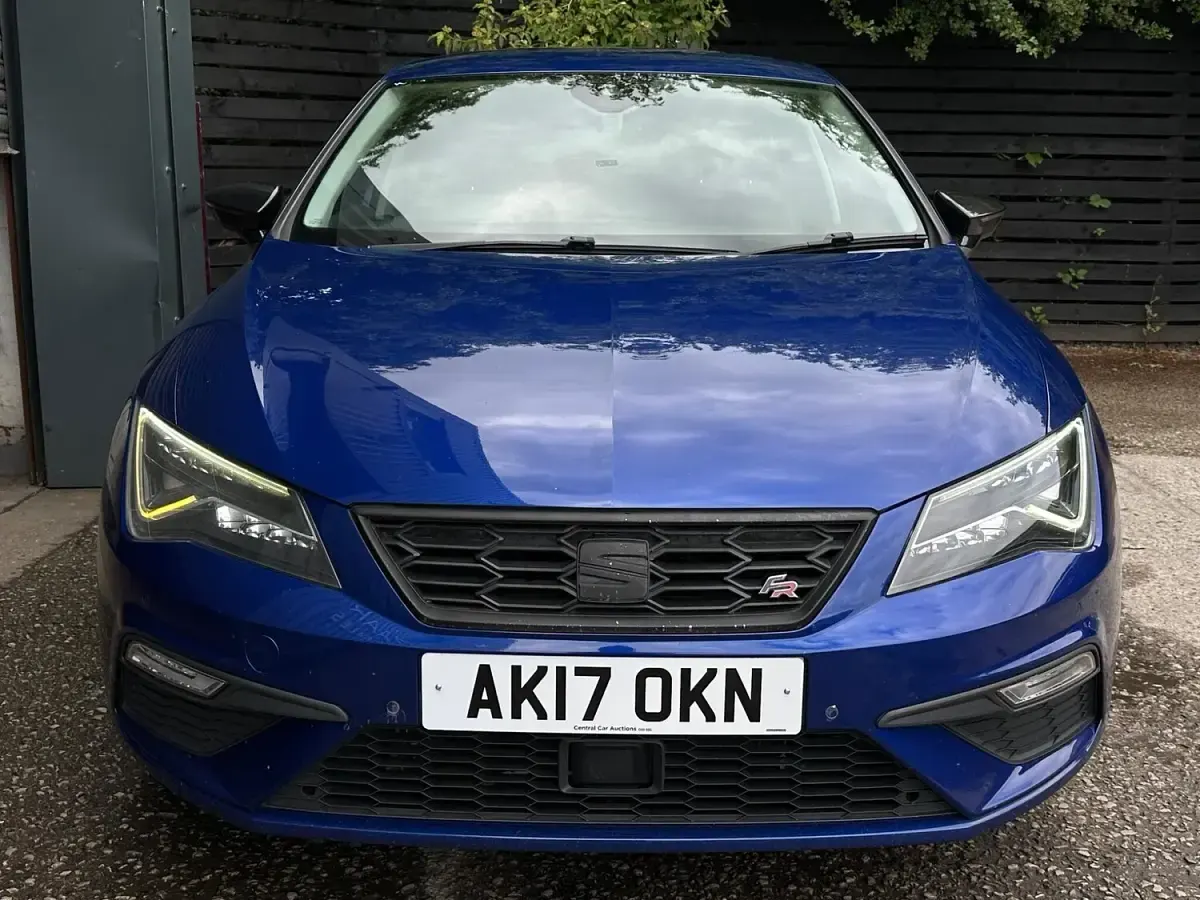 Used Seat Leon FR 125 HP (91 kW) 2017 Blue Hatchback