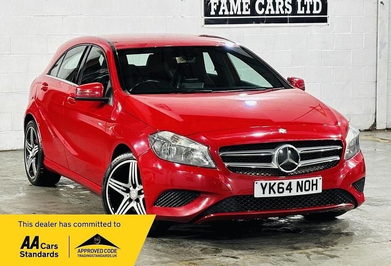 Used Mercedes A200 136 HP (100 kW) 2014 Red Hatchback