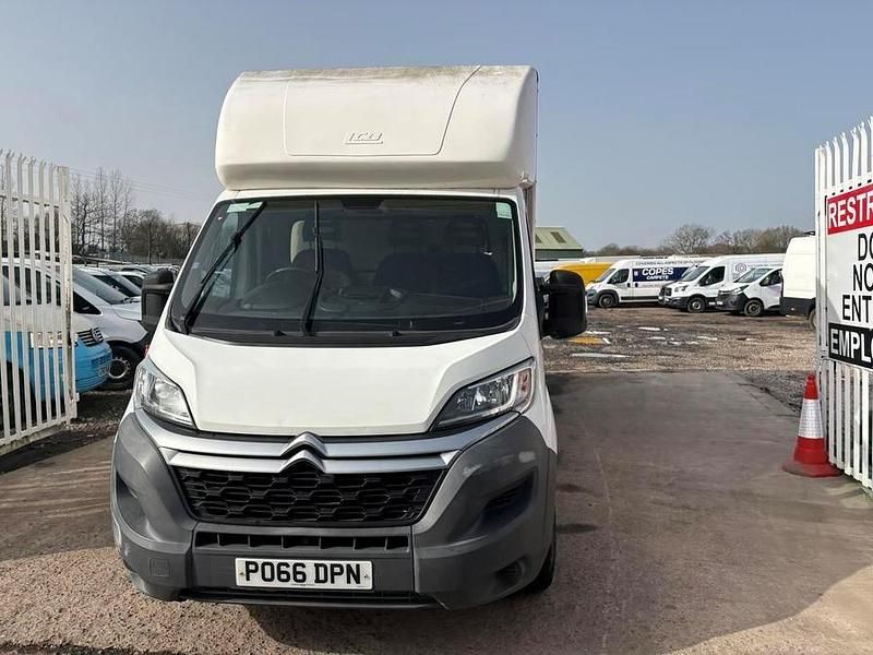 Used Citroën Relay 130 HP (95 kW) 2016 White Van