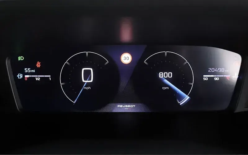 Used Peugeot 2008 Allure 131 HP (96 kW) 2024 Blue SUV