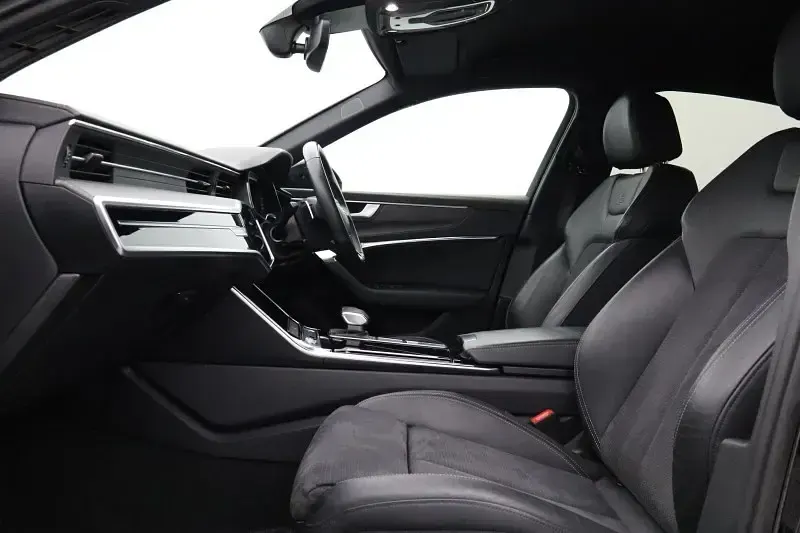Used Audi A6 Black Edition 265 HP (194 kW) 2022 Black Sedan